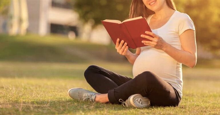Entertaining and Inspirational Books to Read During Pregnancy