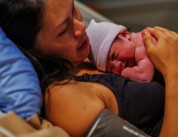 Natural Birth: Rediscovering the Traditional Way of Childbirth